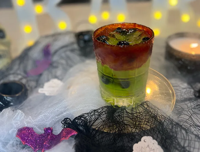 Cocktail service detail